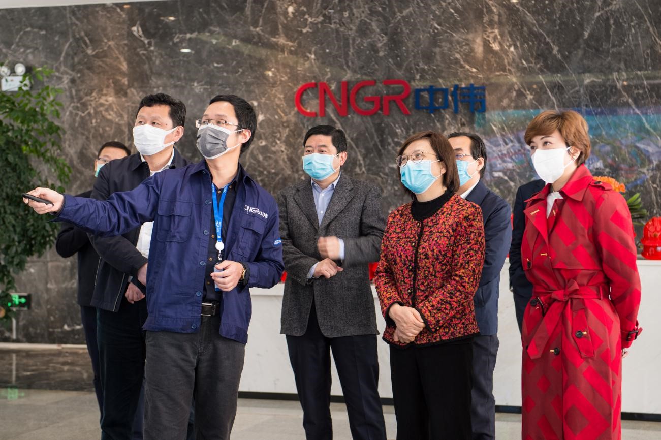 湖南省委常委、常務副省長謝建輝赴中偉視察復工復產工作