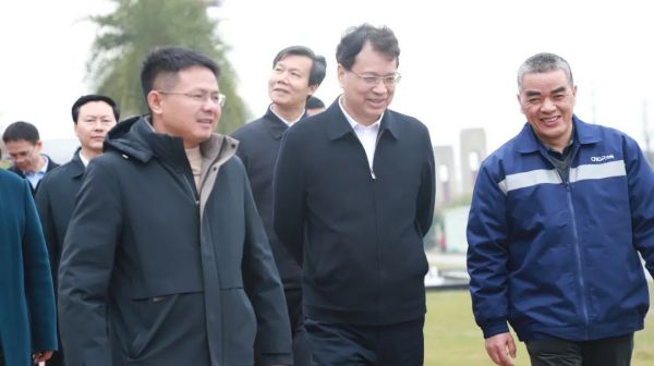 成績突飛猛進(jìn) | 時(shí)隔兩年，貴州省副省長郭錫文再訪中偉